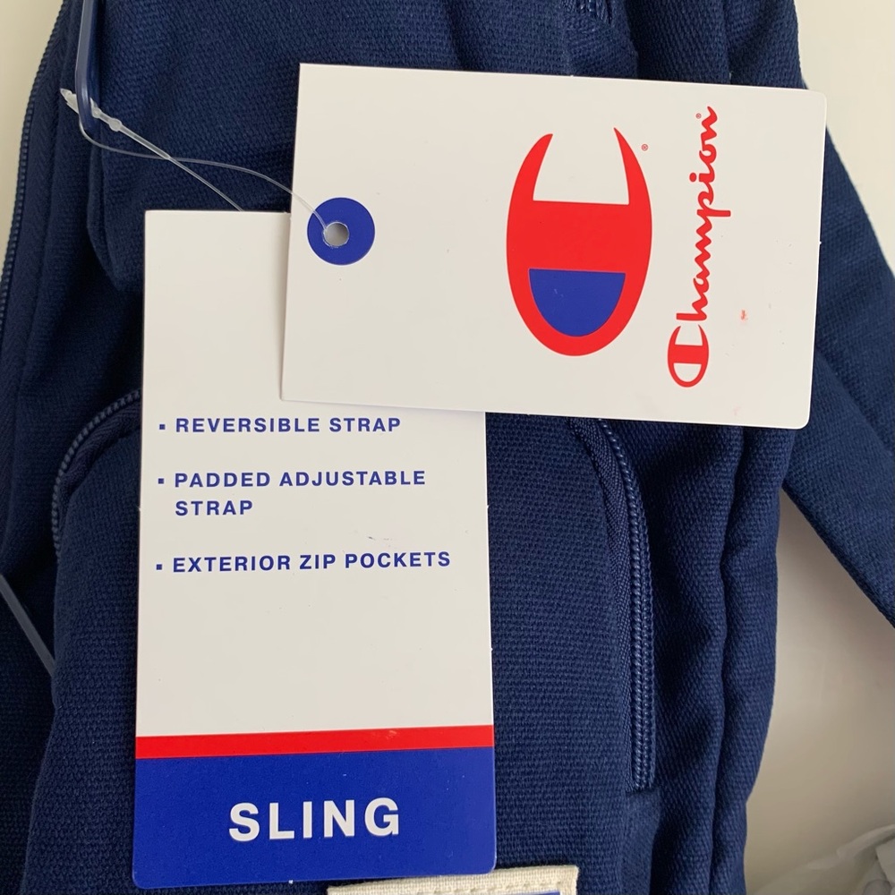 Champion Sling Bag Crossbody Backpack NWT Unisex Navy Blue - Picture 13 of 14